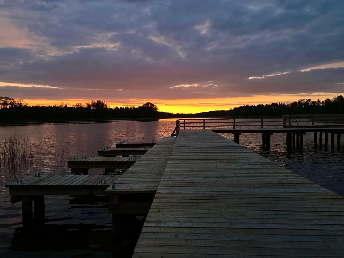 Domek Nad Jeziorem Piasutno Mazury Ngoại thất bức ảnh